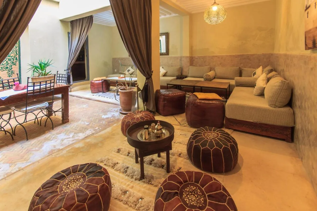 Riad La Porte De L'Oasis Marakeş