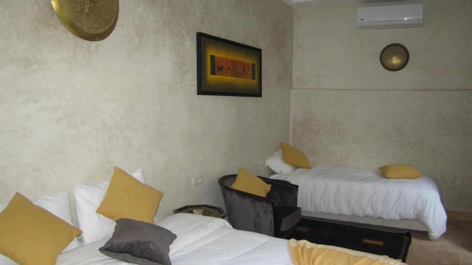 Riad La Porte De L'Oasis Marraquexe Alojamento de Acomodação e Pequeno-almoço